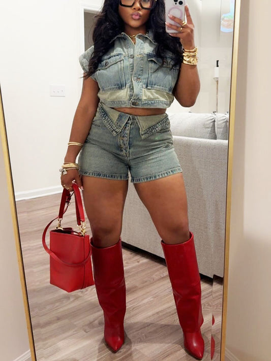 Ensemble haut boutonné et short en denim délavé