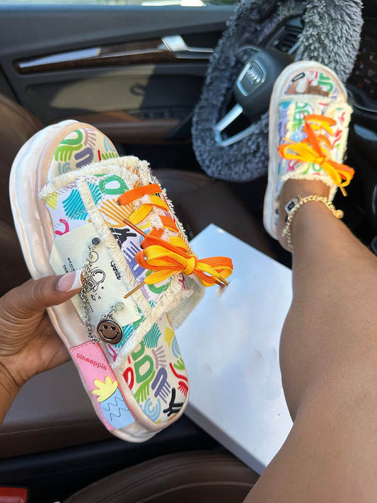 Graffiti Lace-Up Sandals - ECHOINE