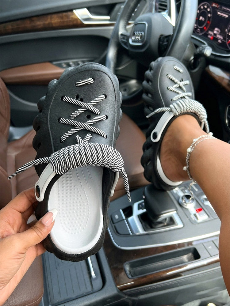 Soft Rope Contrast Clogs