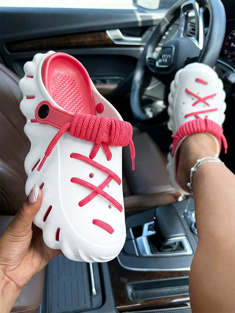 Soft Rope Contrast Clogs