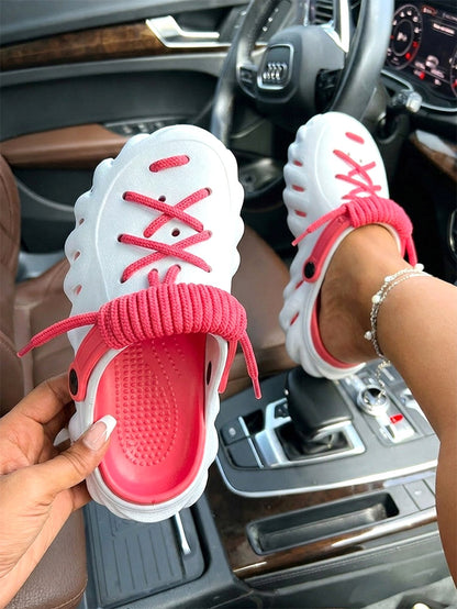 Soft Rope Contrast Clogs