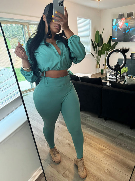 Zip-Up Crop Top & Leggings Set - ECHOINE