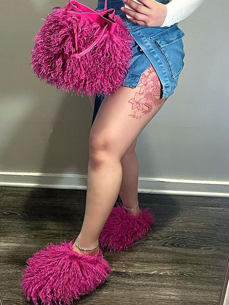 Ensemble sac et claquettes en fourrure moelleuse