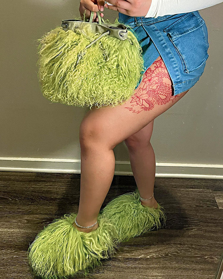 Ensemble sac et claquettes en fourrure moelleuse