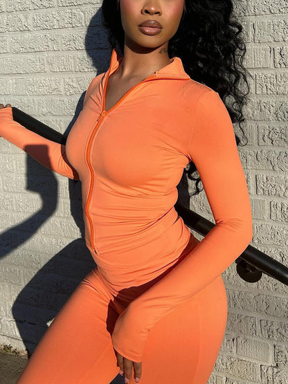 Ensemble veste sculptante et pantalon évasé avec bandeau