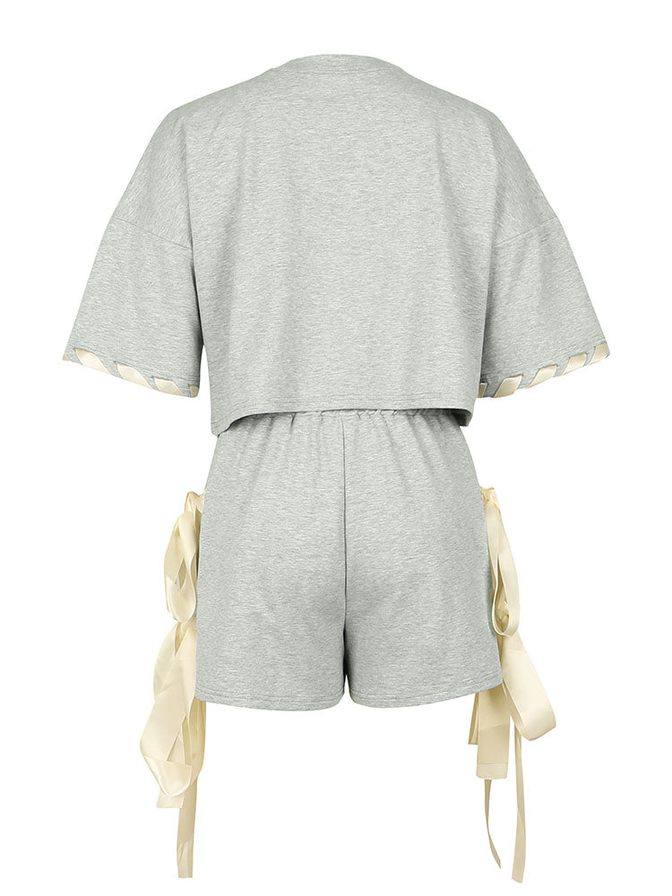 Ensemble haut court contrasté et short à nœud papillon