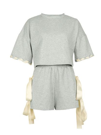 Ensemble haut court contrasté et short à nœud papillon