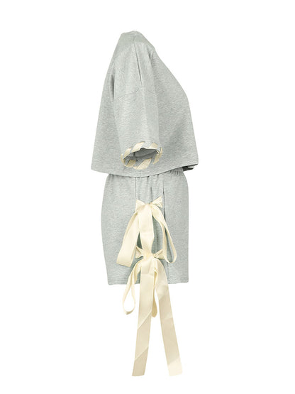 Ensemble haut court contrasté et short à nœud papillon