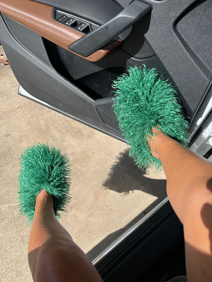 Ensemble sac et claquettes en fourrure moelleuse