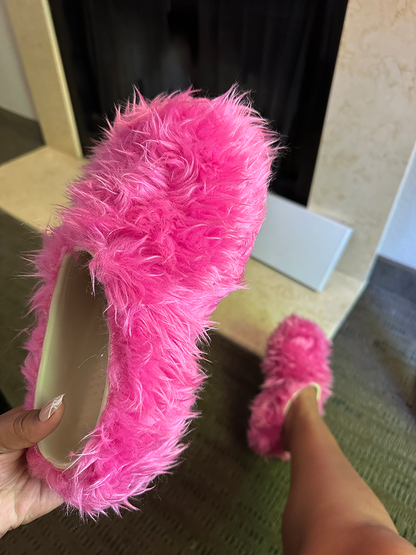 Soft Faux Fur Slides