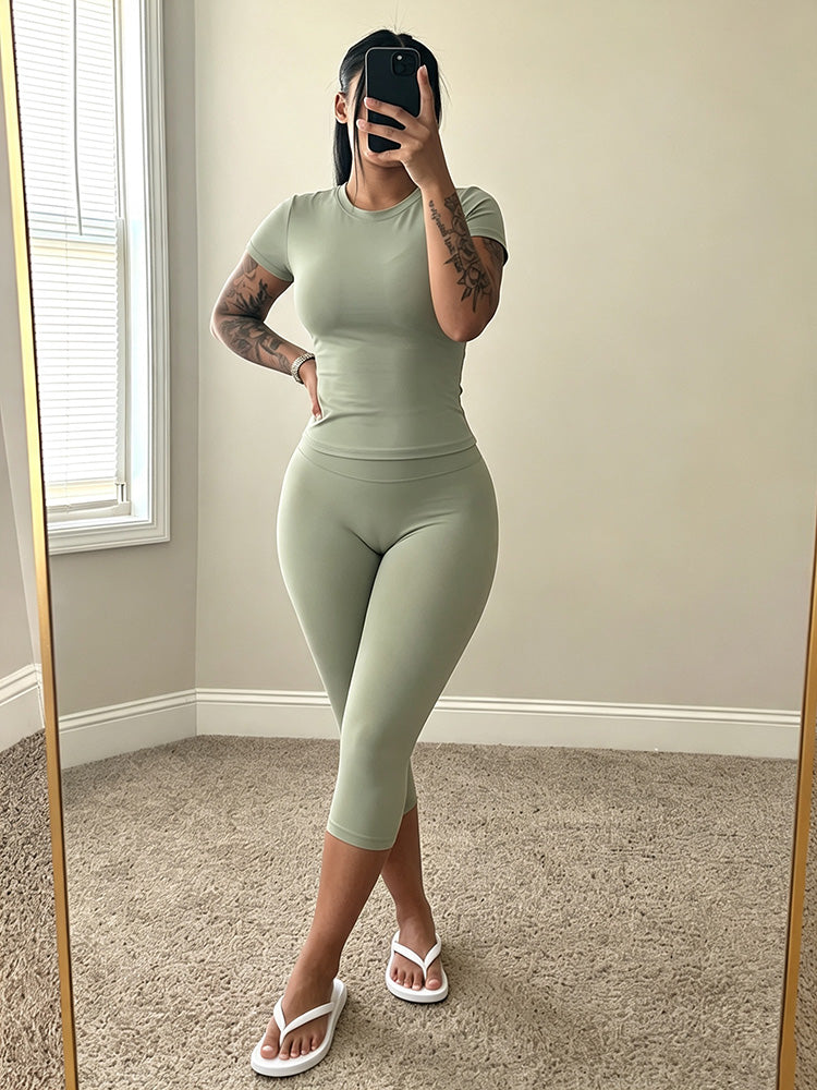 Effortless Fitted Tee & Capri Leggings Set