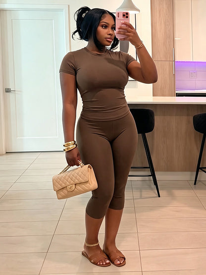 Effortless Fitted Tee & Capri Leggings Set