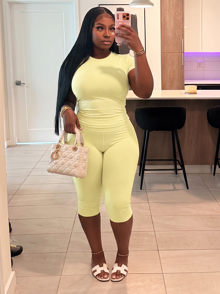 Effortless Fitted Tee & Capri Leggings Set