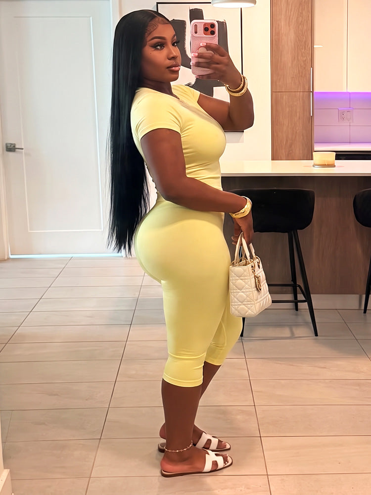 Effortless Fitted Tee & Capri Leggings Set