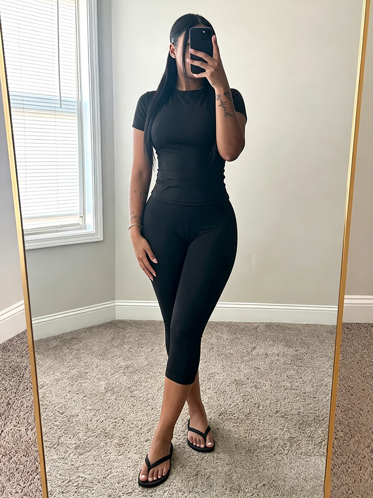 Effortless Fitted Tee & Capri Leggings Set