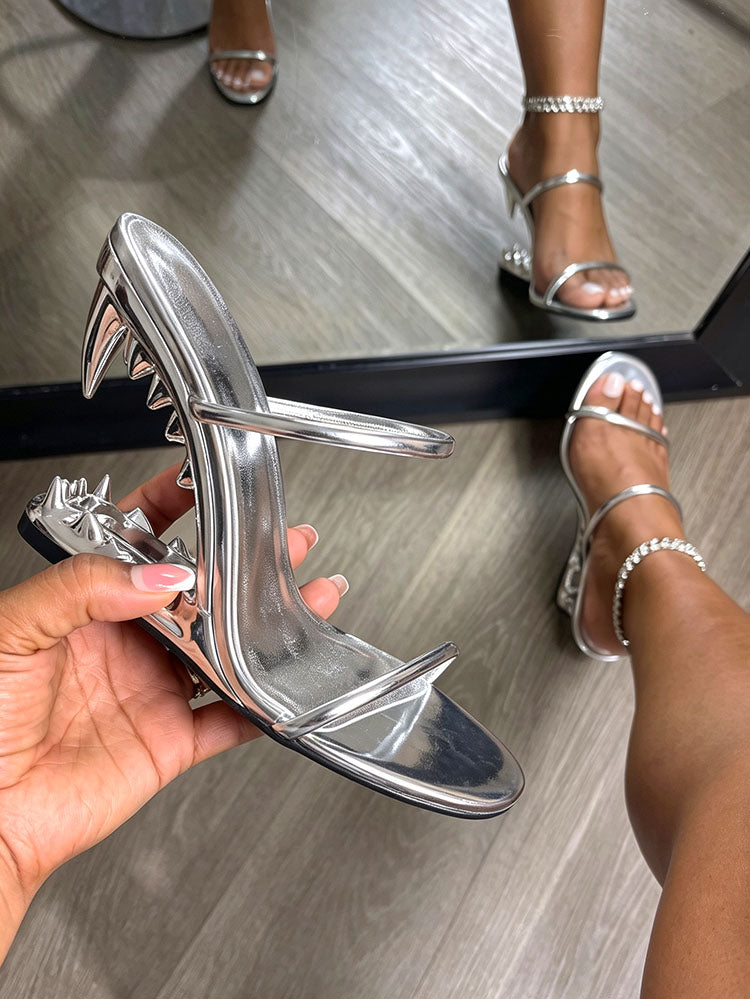 Metallic Teeth Jaw Wedge Thong Sandals