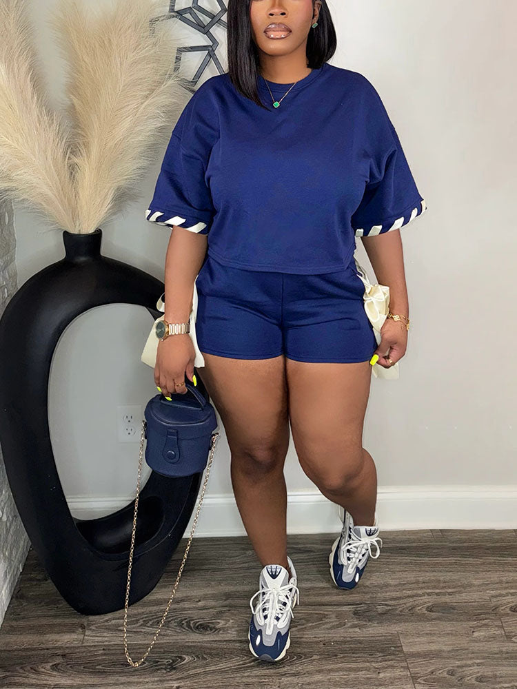 Ensemble haut court contrasté et short à nœud papillon