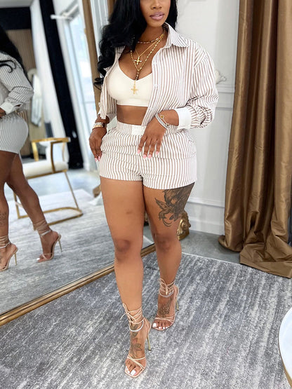 Ensemble chemise courte et short rayé chic