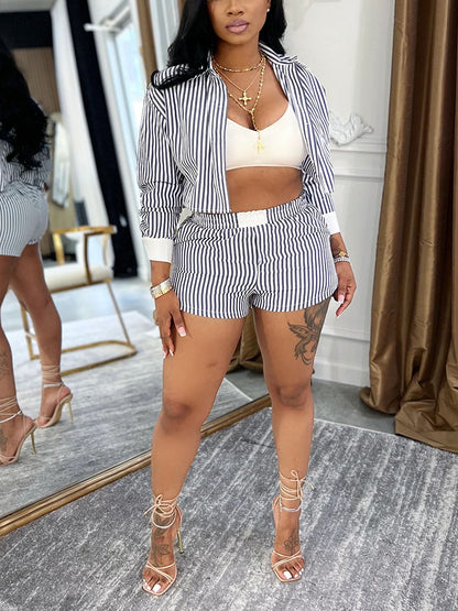 Ensemble chemise courte et short rayé chic