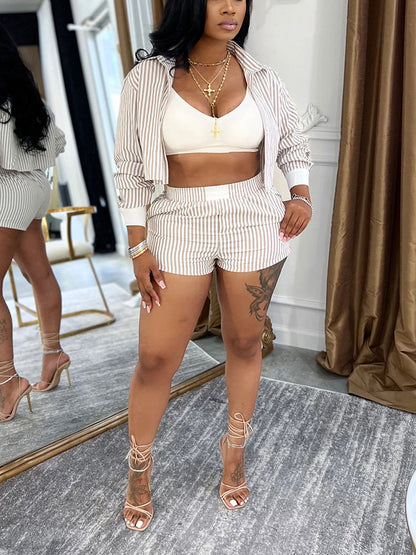 Ensemble chemise courte et short rayé chic