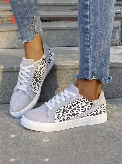Casual Leopard Print Lace-Up Sneakers - ECHOINE