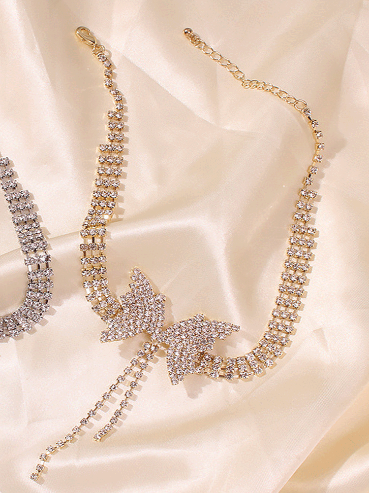 Shiny Crystal Butterfly Necklace - ECHOINE