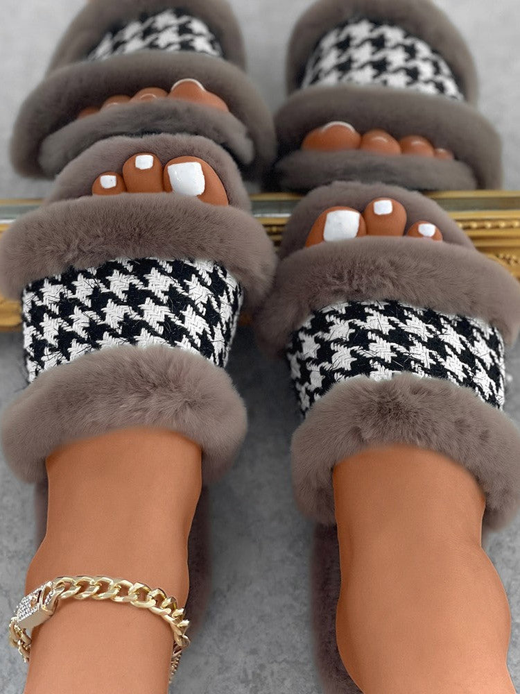 Houndstooth Fluffy Slides - ECHOINE