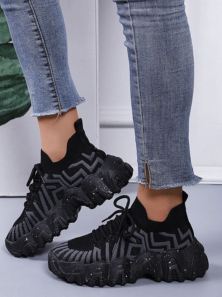 Striped Pattern Lace-up Sneakers - ECHOINE