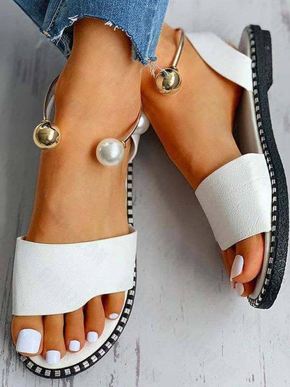 Pearl Flat Heel Sandal - ECHOINE