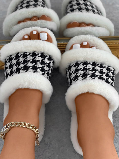 Houndstooth Fluffy Slides - ECHOINE