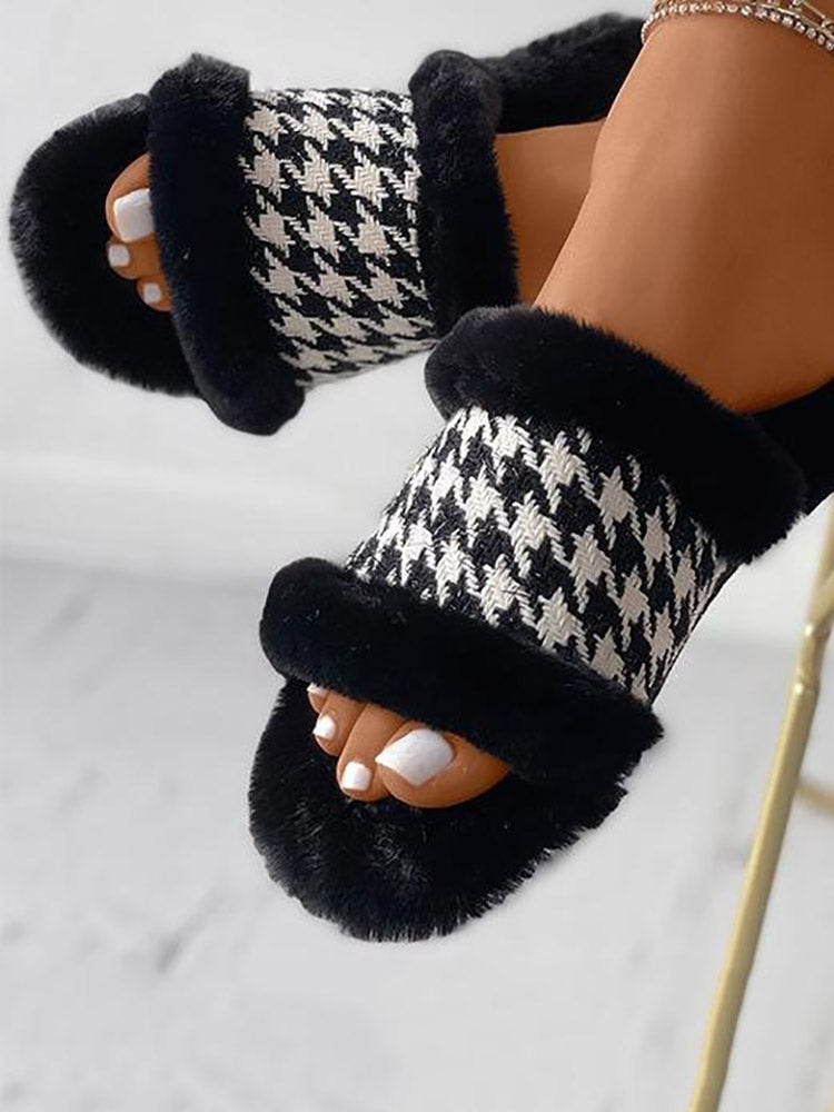 Houndstooth Fluffy Slides - ECHOINE